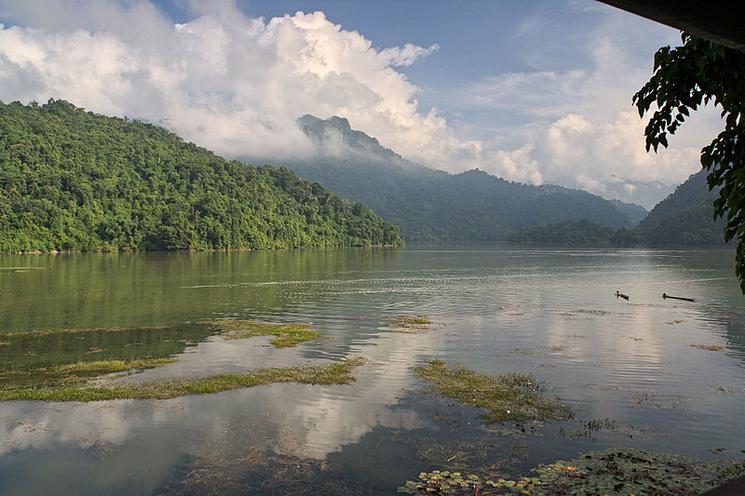 lac de ba be inscrit au patrimoine mondial de l'unesco au vietnam