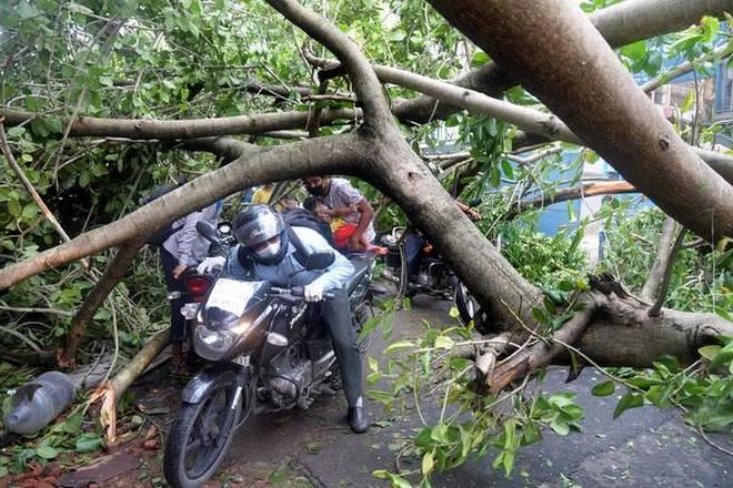 cyclone amphan calcutta kolkatta