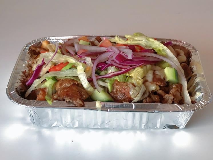 Un Kapsalon (Amin, Wikimedia, CC-BY-2.0)