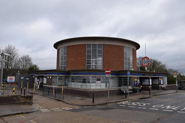 La mythique station d'Arnos Grove 