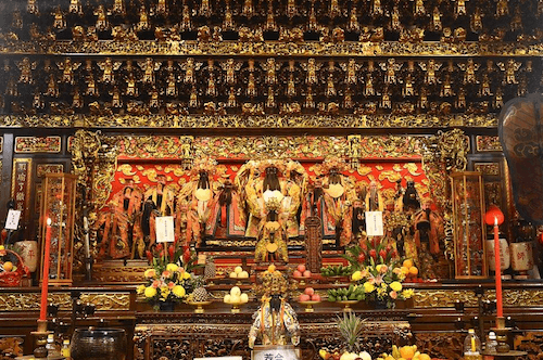 Autel Cheng Huang Shen du temple Lorong Koo Chye Sheng Hong (© Wikimedia)