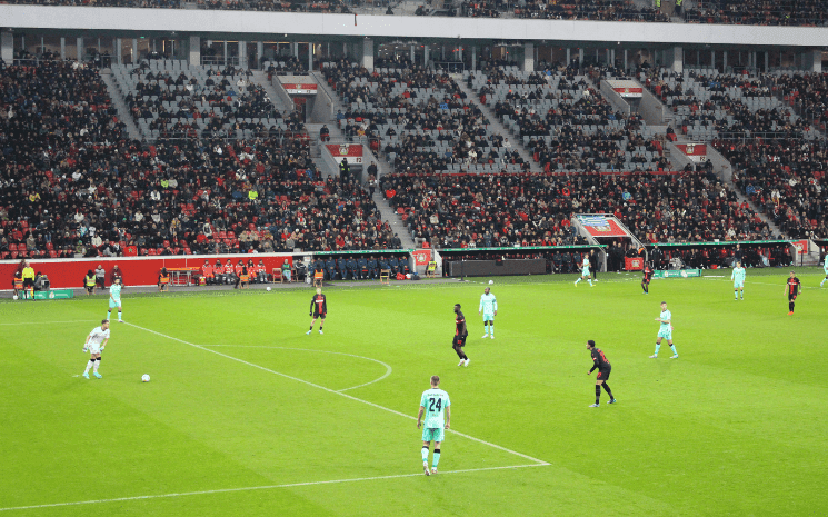 Bayer Leverkusen football terrain 2023 victoire boniface wirtz