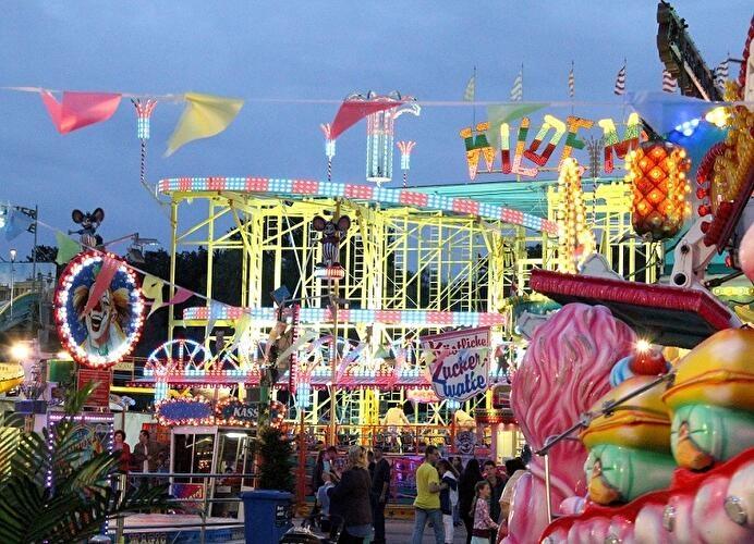 une fête foraine