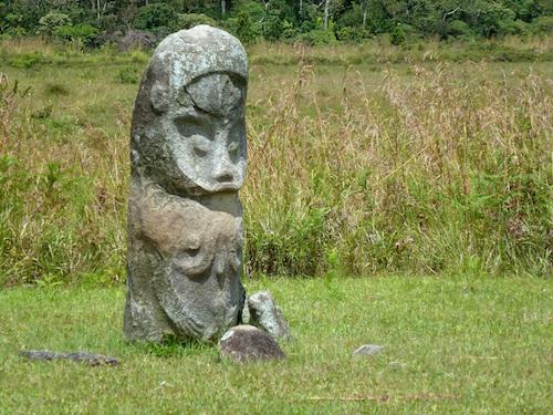 megalithes Besoa Tadulako sulawesi