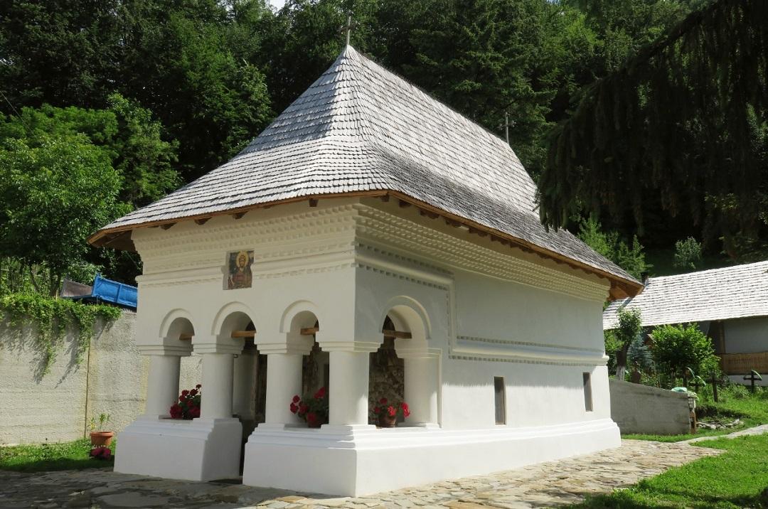 bradu-olanesti-hermitage-tourisme-roumanie