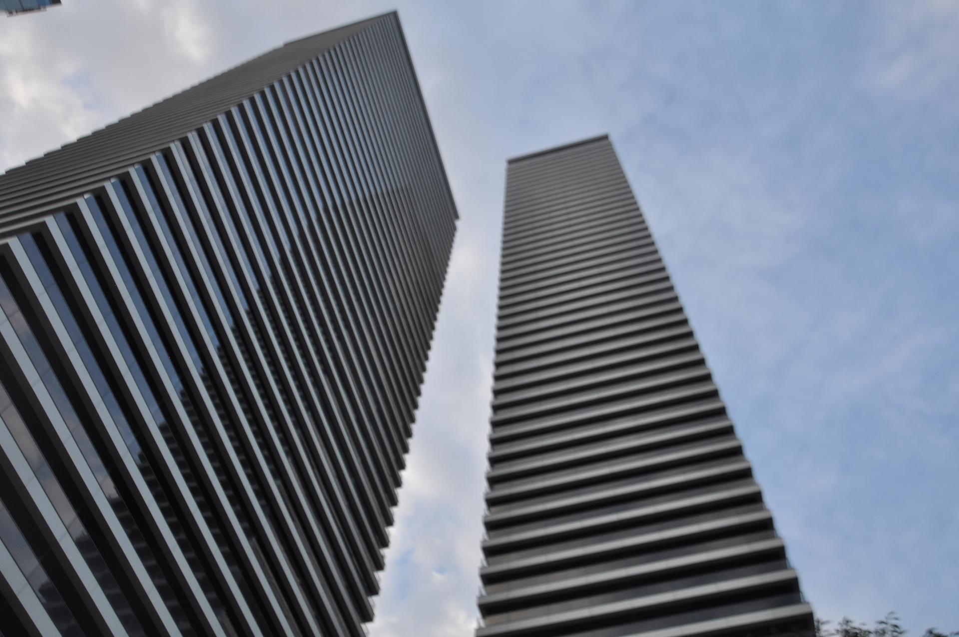 canary wharf buildings banques