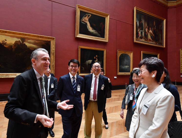 carrie lam, louvre, visite france, musée 