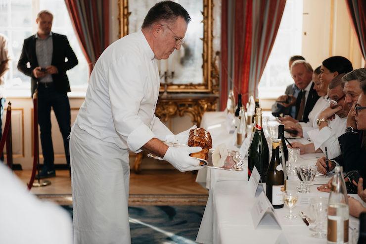 Un chef danois présente sa version du pâté en croûte à Copenhague