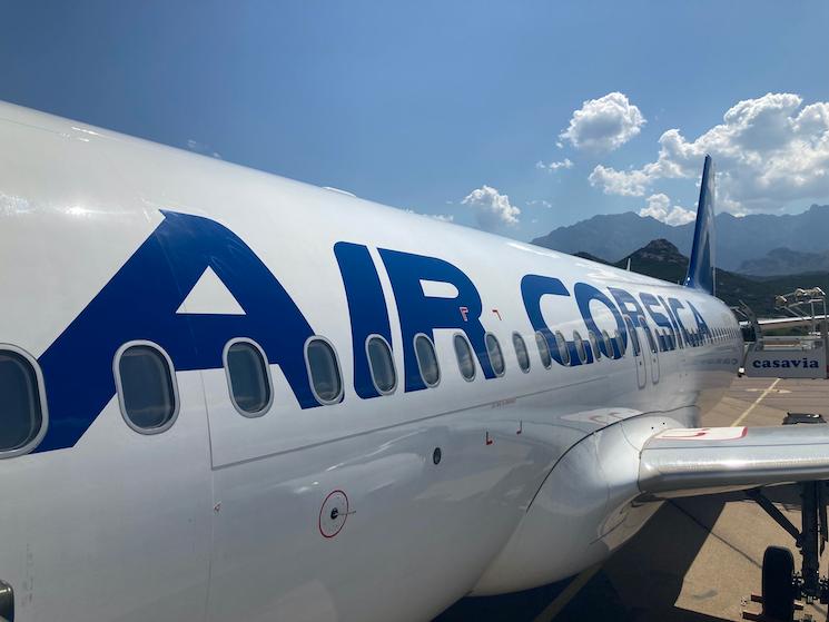 Avion pour la Corse : la destination préférée pour les vacanciers l'été 