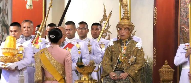 couronnement thailande suthida vajiralongkorn