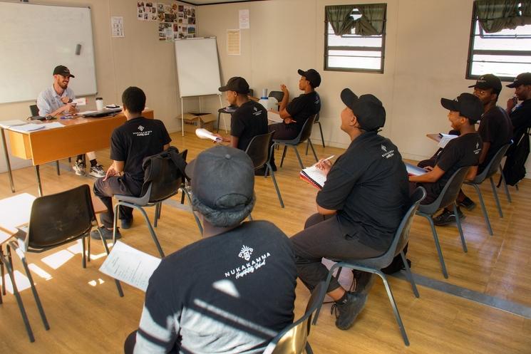 Formation à Nukakama Hospitality School