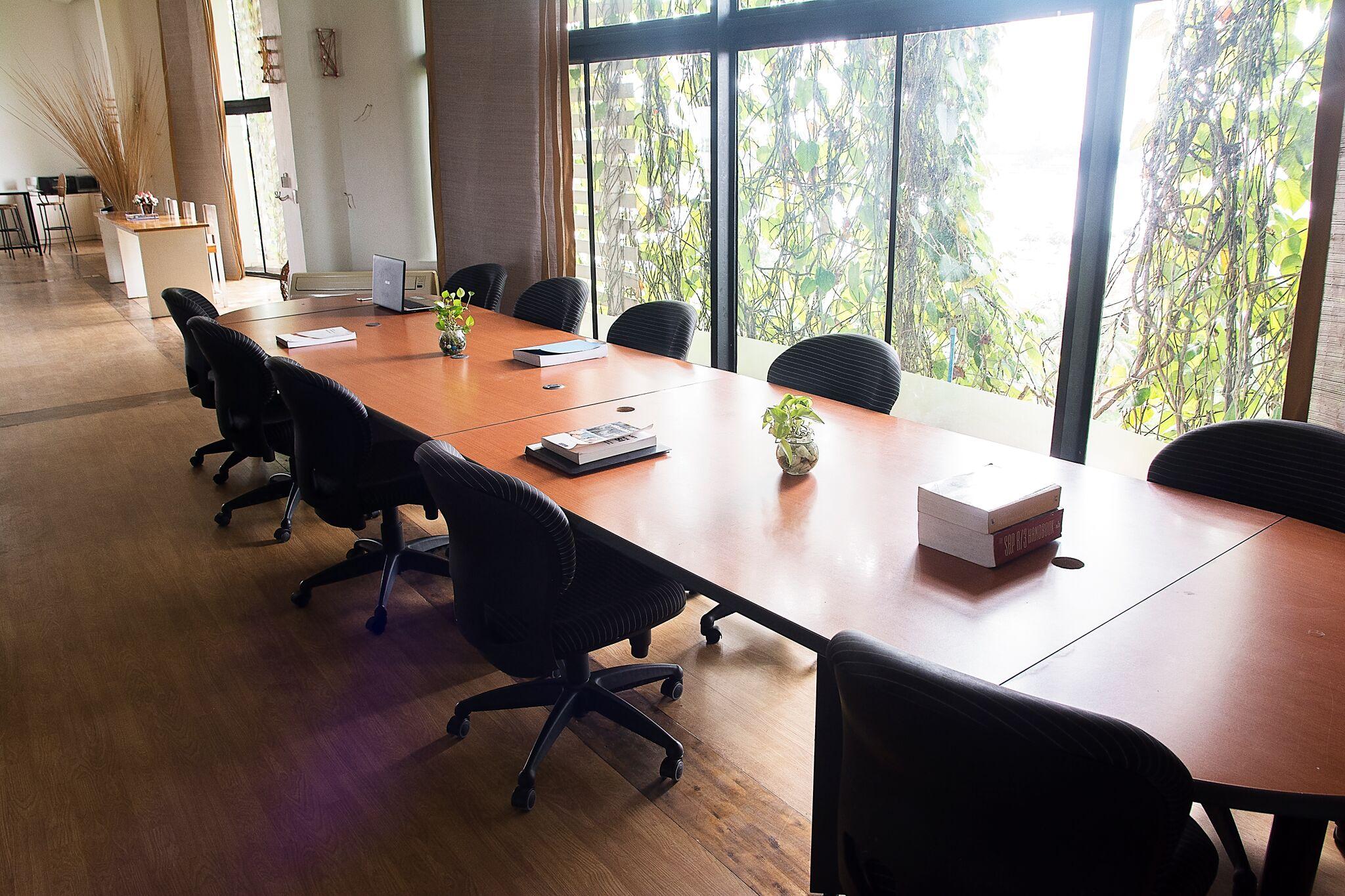 coworking-outpost