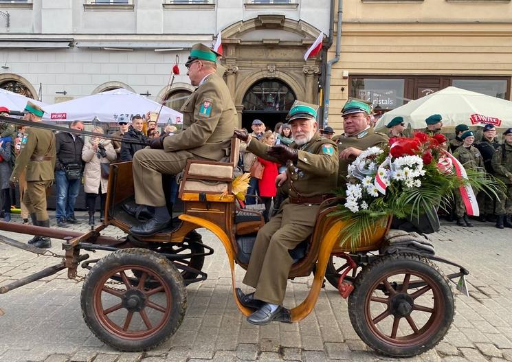 parade 11 nov Cracovie