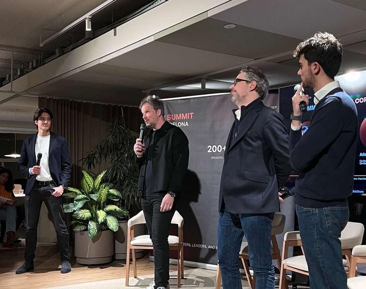Fondateurs de IA Summit présentant la deuxième édition à Barcelone 