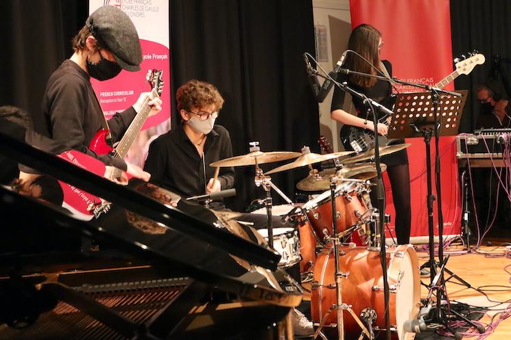 Les élèves du Lycée Français Charles de Gaulle de Londres jouent de la musique