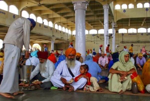 langar sikh gourou nanak