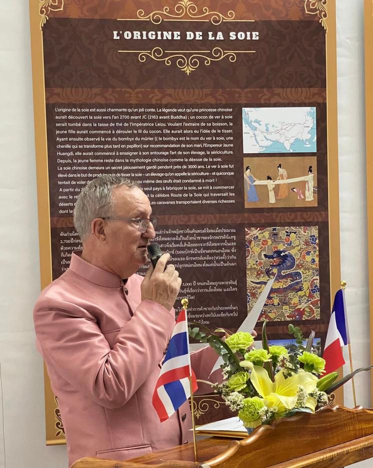 Marc Laval à l’exposition sur la soie 