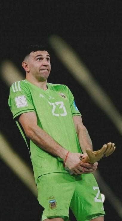 Dibu Martinez