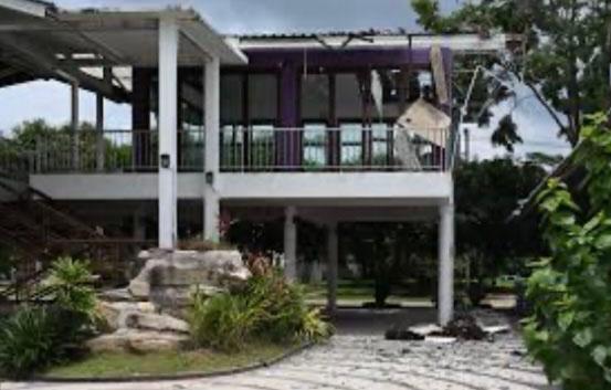 Hôpital de Surin abîmé par les affrontements Thaïlande-Cambodge