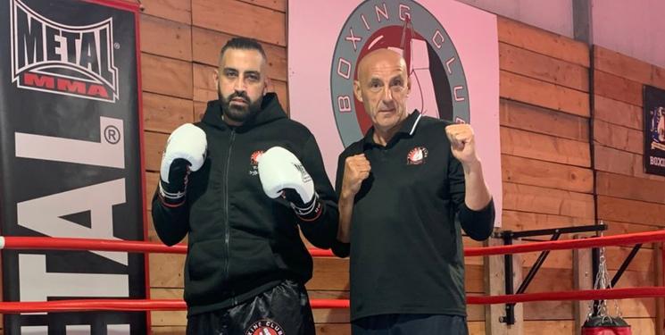 « Kay Kay » et son entraîneur 