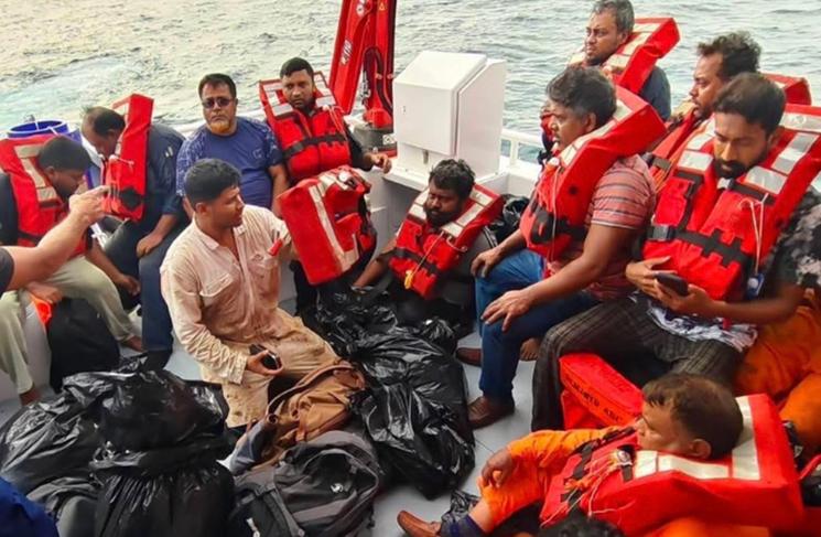 Marins secourus Phuket