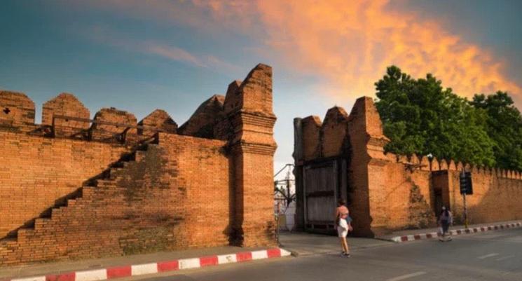 Tha Pae Gate Chiang Mai