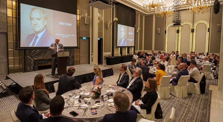 Déjeuner avec Hubert Védrine 