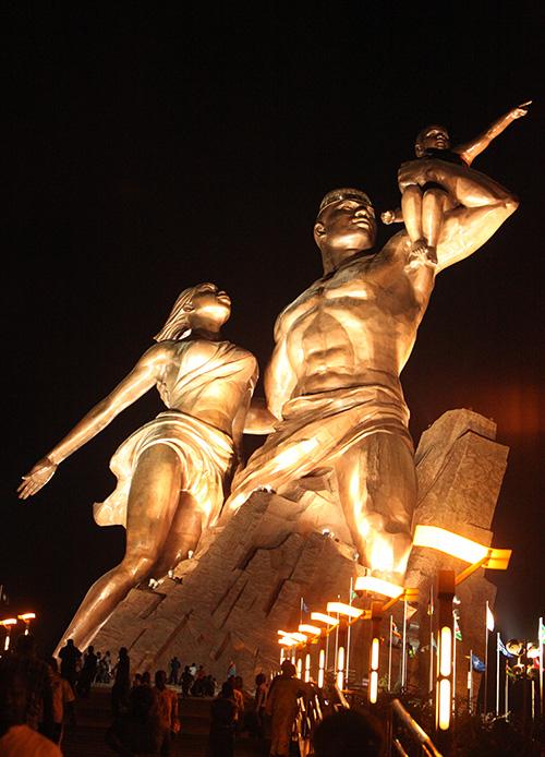 Monument-Renaissance-Africaine