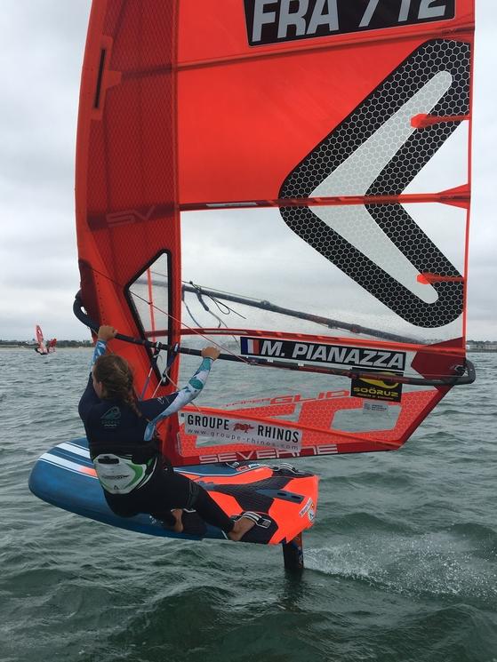 Manon Pianazza, championne de planche à voile