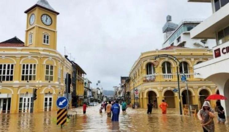 Phuket town sous l’eau 