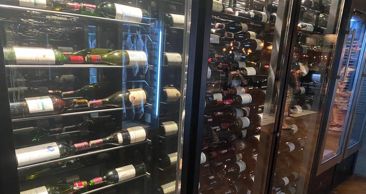 Vins Scarlett Bangkok
