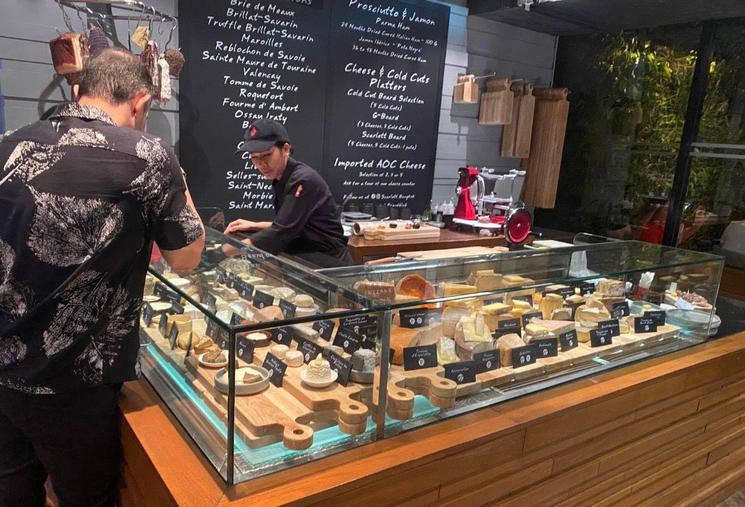 Fromages Scarlett Bangkok