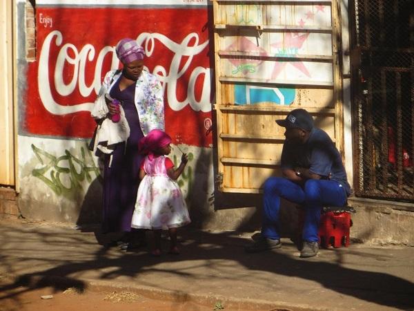 yeoville, karen lévy, quartier, johannesburg, bons plans, histoire, se loger, adresses, résidents, français, francophone