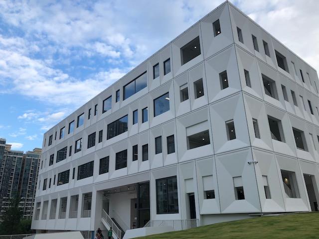 Le campus du lycée français à tseung kwan o hong kong