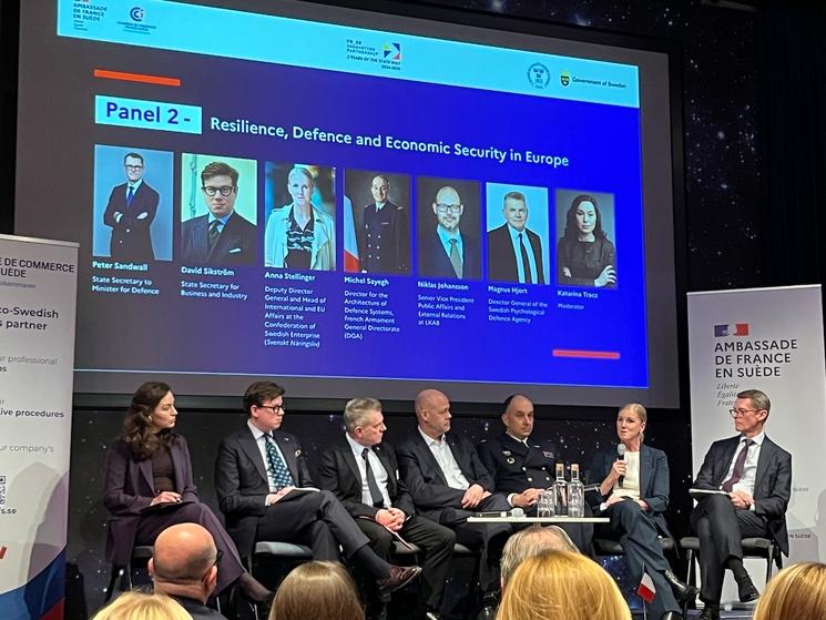 Panel 2 avec Peter Sandwall, David Sikström, Anna Stellingen, Michel Sayegh, Niklas Johansson, Magnus Hjort, modéré par Katarina Tracz. © Fabienne Roy