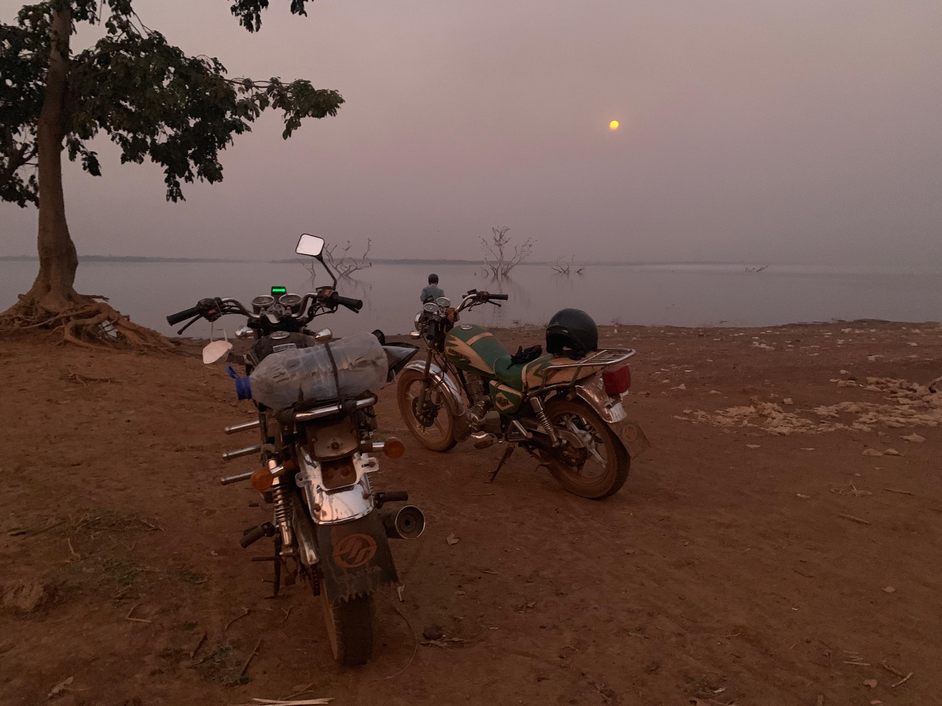 moto brousse abidjan Côte d'Ivoire