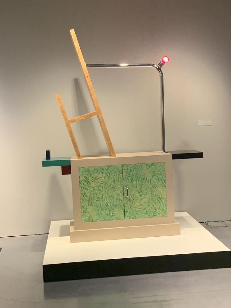 Au CENTRE POMPIDOU MALAGA, exposition "ETTORE SOTTSASS. LA PENSÉE MAGIQUE"