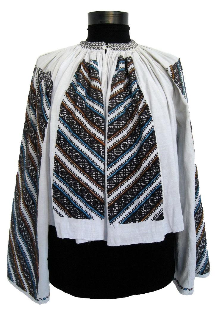 ie-chemise-traditionelle-roumaine-blouse-roumaine-artisanat