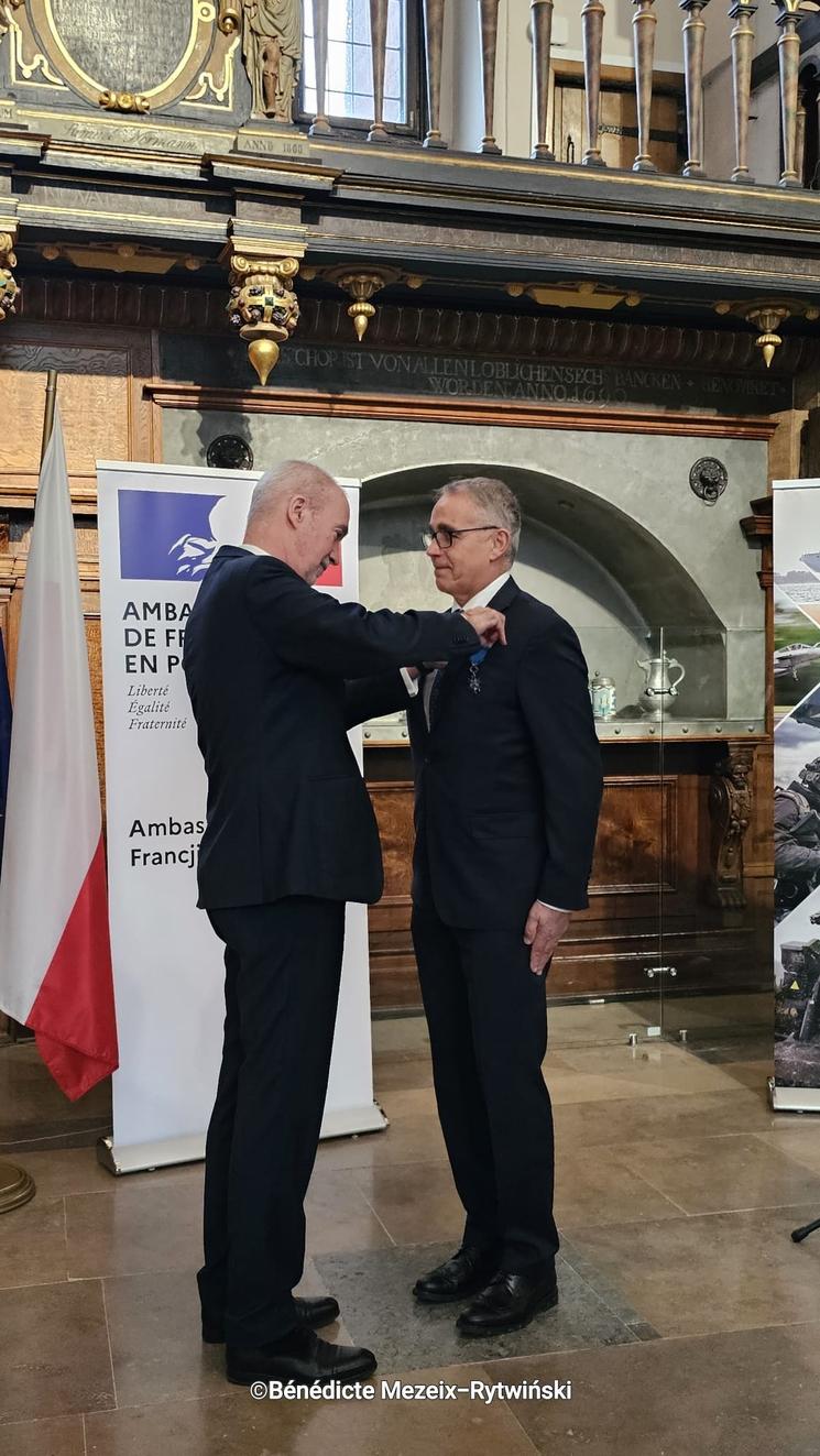 Remise des insignes de l'ordre national du mérite - Alain Mompert 