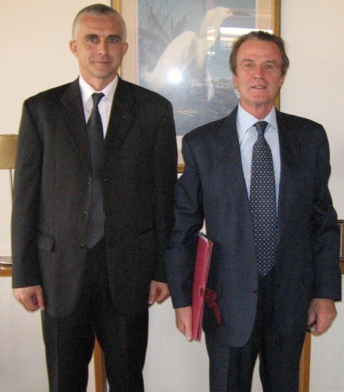 Serge Kulmicht avec Bernard Kouchner