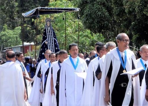 Larantuka procession vendredi Saint