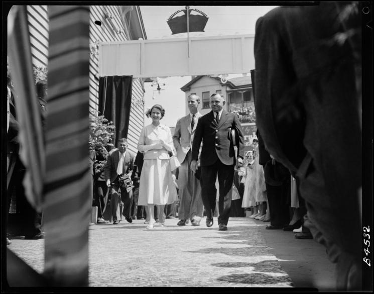 Le couple royal britannique en Nouvelle Zélande en 1954