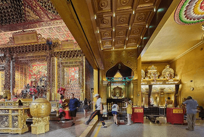 L’intérieur du temple Loyang Tua Pek Kong (© Roots)