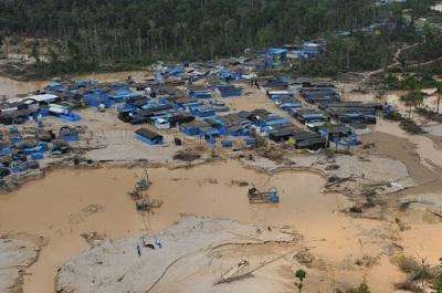 or prix pérou amazonie exploitation minière illégale défenseurs environnement 