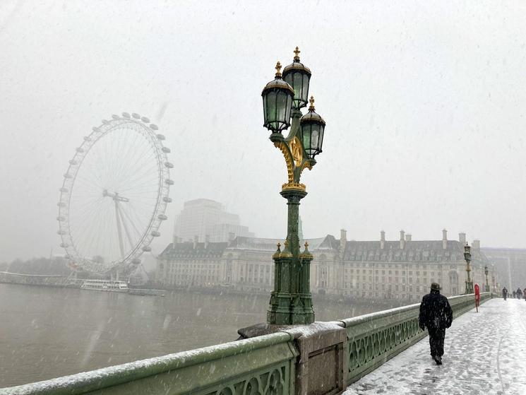 Westminster Bridge Neige Londres