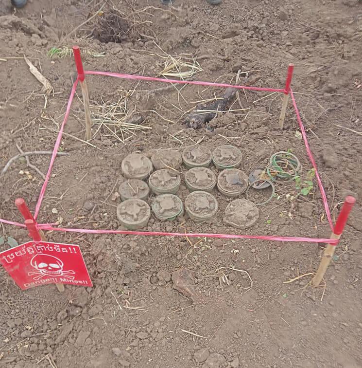 Mines découvertes au Cambodge 2.