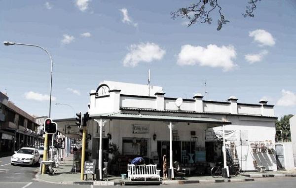 norwood, julie azemar, quartier, johannesburg, bons plans, histoire, se loger, adresses, résidents, français, francophone