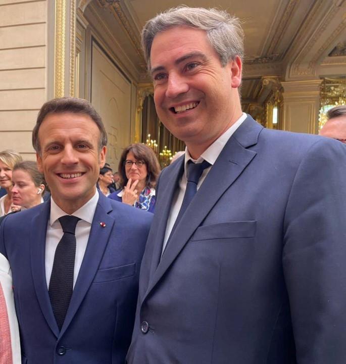 Olivier Becht et emmanuel macron 