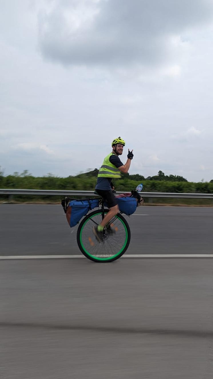 monocycle paris Beyrouth