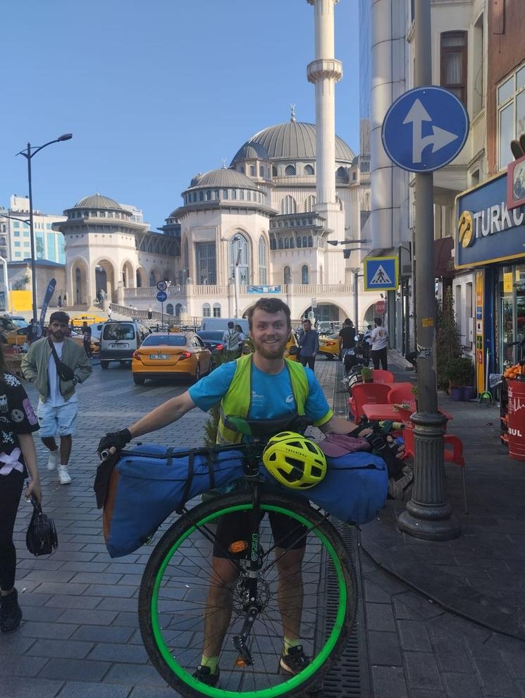 monocycle de Paris à Beyrouth